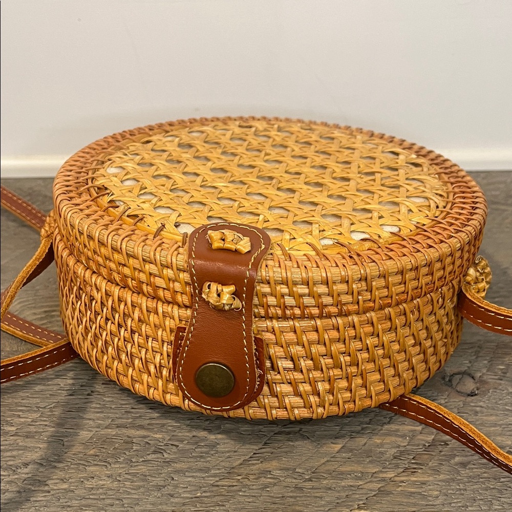 Circle Crossbody Bag Wicker Boho Purse - Handmade - Picture 6 of 7